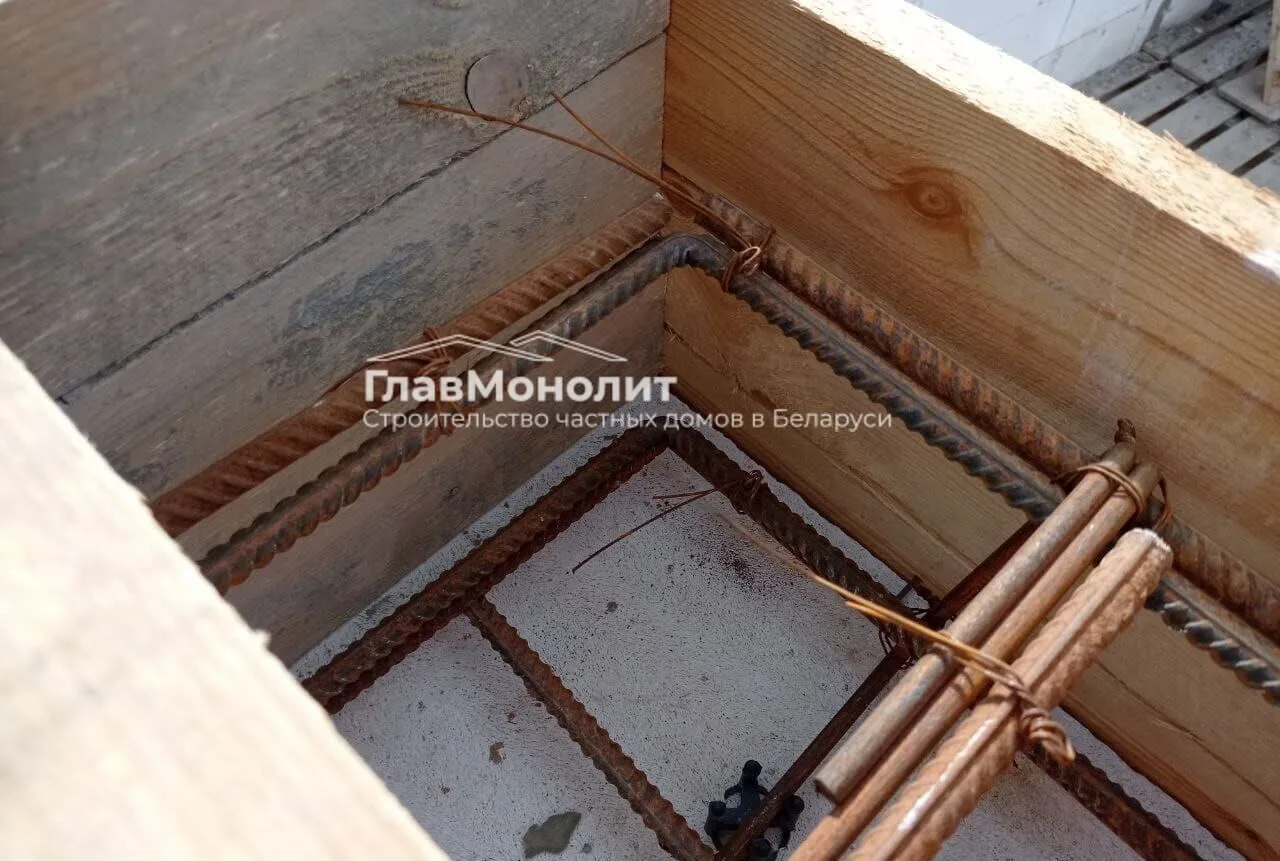 Одноэтажный коттедж из газосиликата с плоской кровлей — фото 17