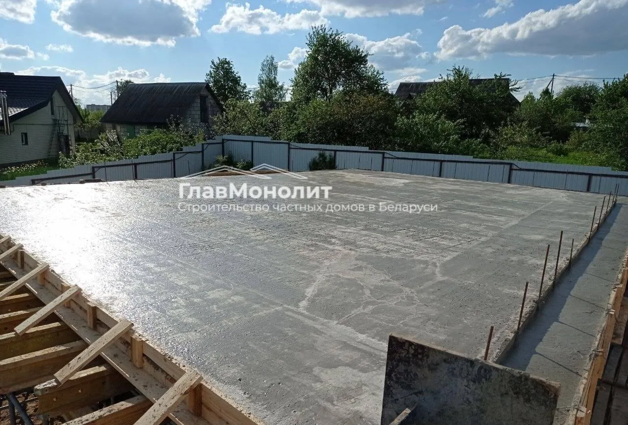 Одноэтажный коттедж из газосиликата с плоской кровлей — фото 9